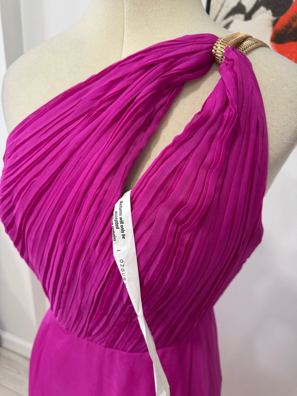 Ozgur Masur One-Shoulder Chiffon Cut-Out Gown In Fuchsia - Picture 5 of 8